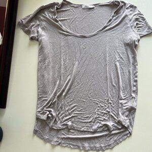 Light grey Aritzia Talula Short Sleeved Tee Shirt Size XS